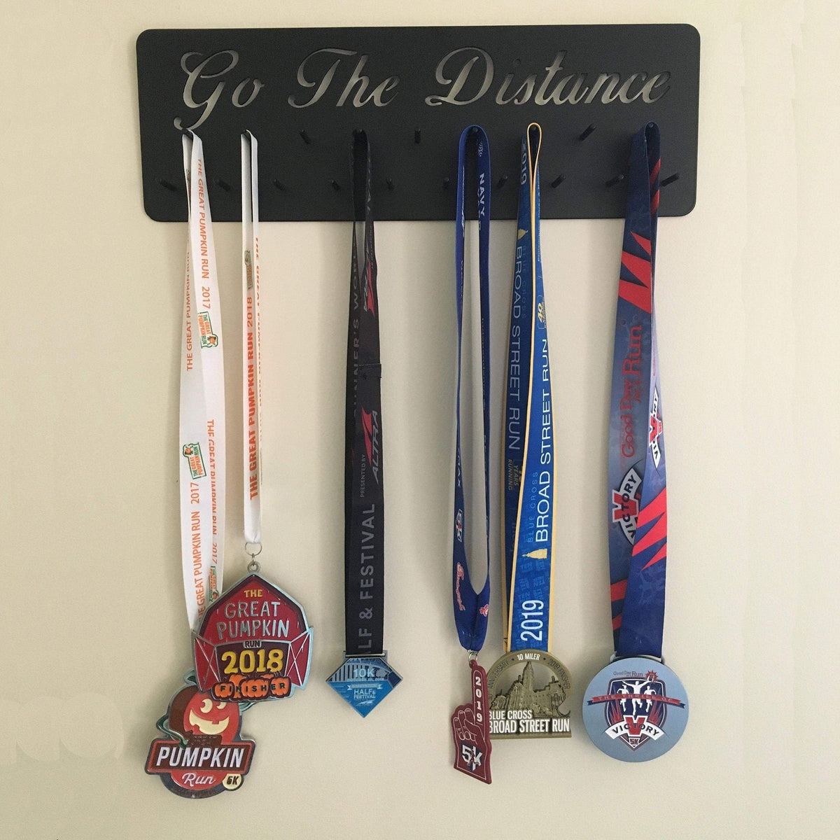 Personalized Medal Hanger Rack Steel Award Ribbon Holder Wall Mounted Medal Holder Running Medal Rack Customized Sports Medal Holder Laser Cut Metal Signs Custom Gift Ideas