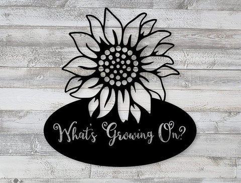 Fun Garden Sign What's Growing On? Custom Metal Sign Mother's Day Gift Birthday Gift For Mom Gardener Gift Housewarming Decorations