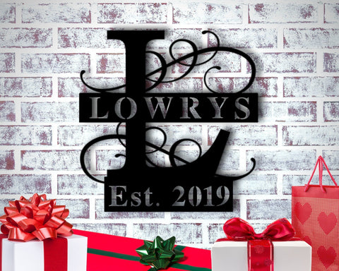 Personalized Family Name Metal Sign Metal Established Family Sign Housewarming Gift Door Hanger Wedding Gift Metal Monogram Sign Decorations